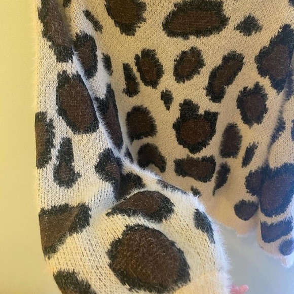 umgee sweater - Picture 2 of 4